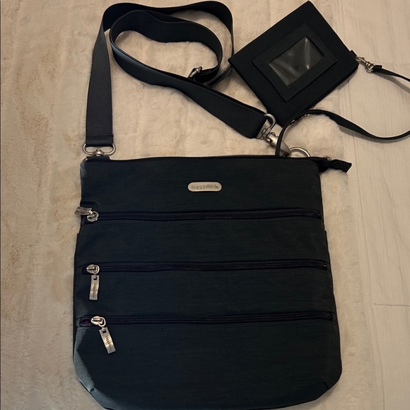 Baggallini Handbags - Baggallini Big Zipper Dark Gray Crossbody Bag with Removable Wristlet